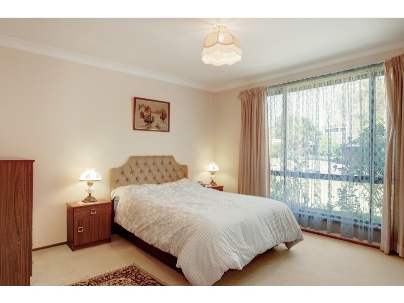 9 Stornaway Crescent, Berkeley Vale NSW 2261