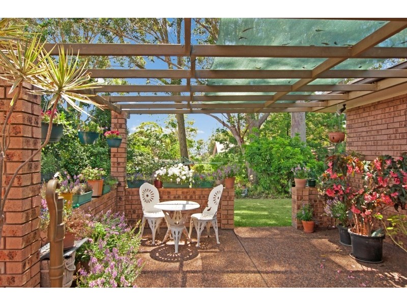 9 Stornaway Crescent, Berkeley Vale NSW 2261
