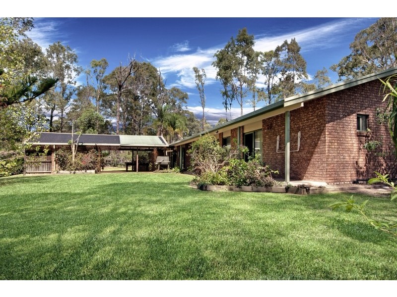 11 Treelands Drive, Jilliby NSW 2259