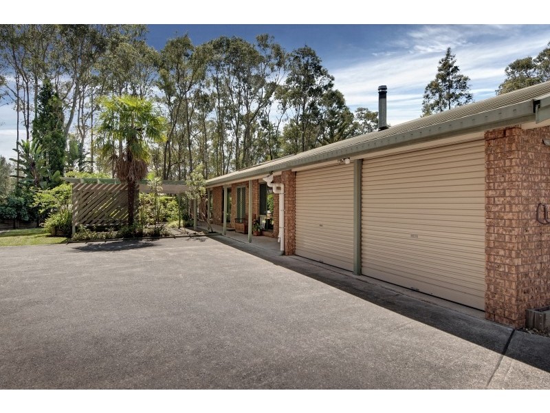 11 Treelands Drive, Jilliby NSW 2259