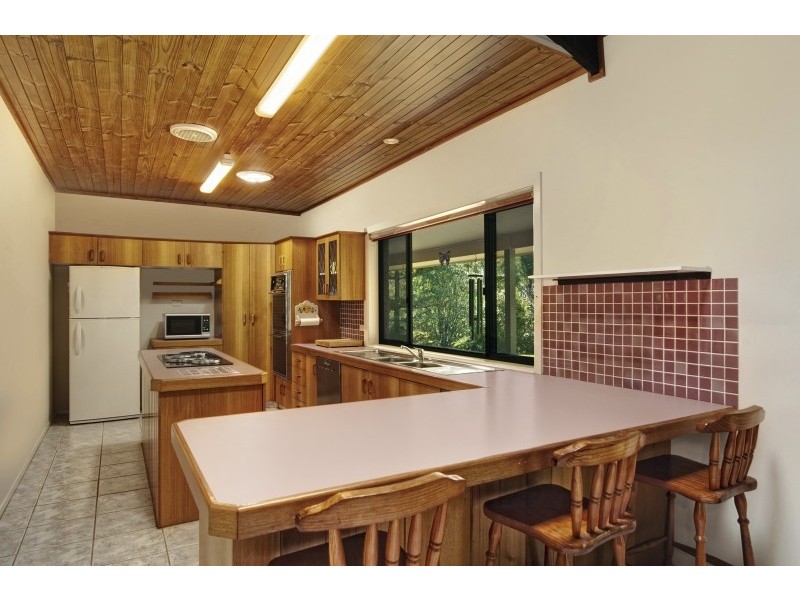 11 Treelands Drive, Jilliby NSW 2259