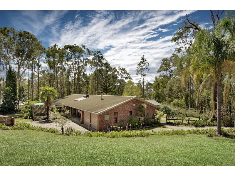 11 Treelands Drive, Jilliby NSW 2259