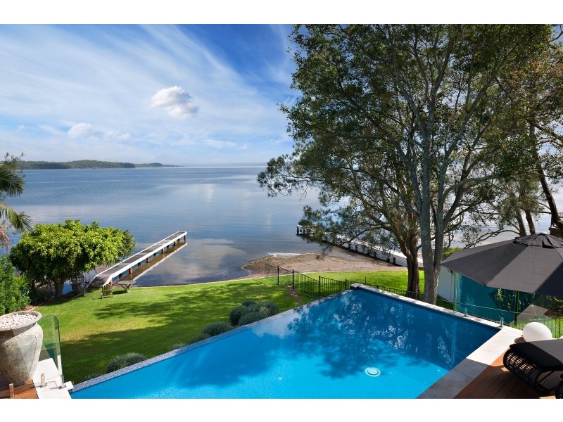 4 Government Road, Nords Wharf NSW 2281