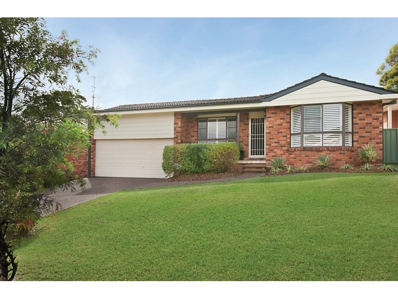 15 Stornaway Crescent, Berkeley Vale NSW 2261