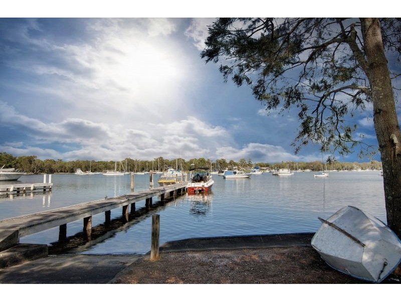 34 Gordon Avenue, Summerland Point NSW 2259