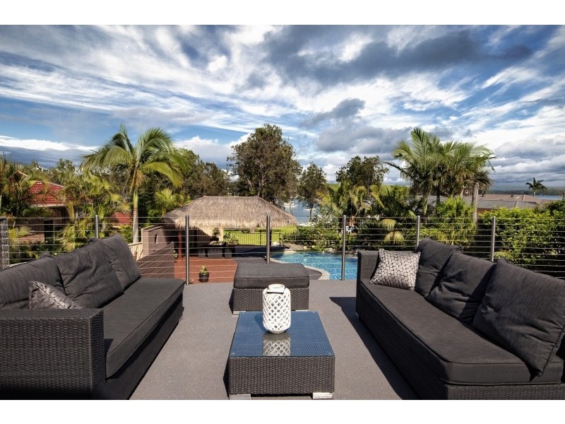 34 Gordon Avenue, Summerland Point NSW 2259