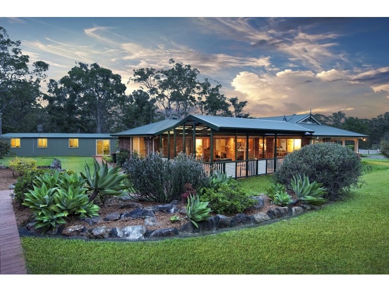 6 The Downs, Jilliby NSW 2259