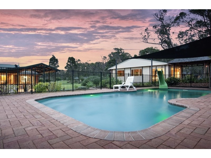 6 The Downs, Jilliby NSW 2259