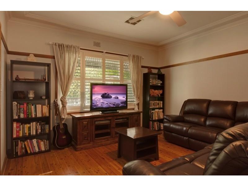 92 Bundeena Road, Glenning Valley NSW 2261