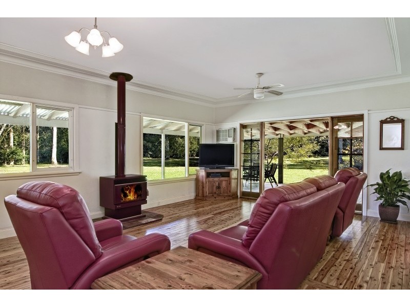 65 Brothers Road, Jilliby NSW 2259