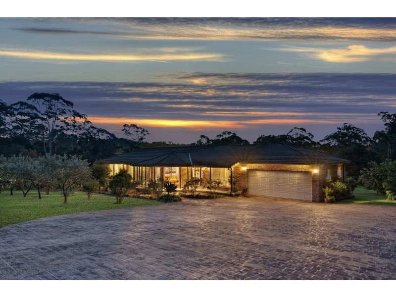 16 Palm Springs Avenue, Glenning Valley NSW 2261