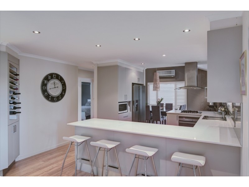 12 Kilkenny Pde, Berkeley Vale NSW 2261