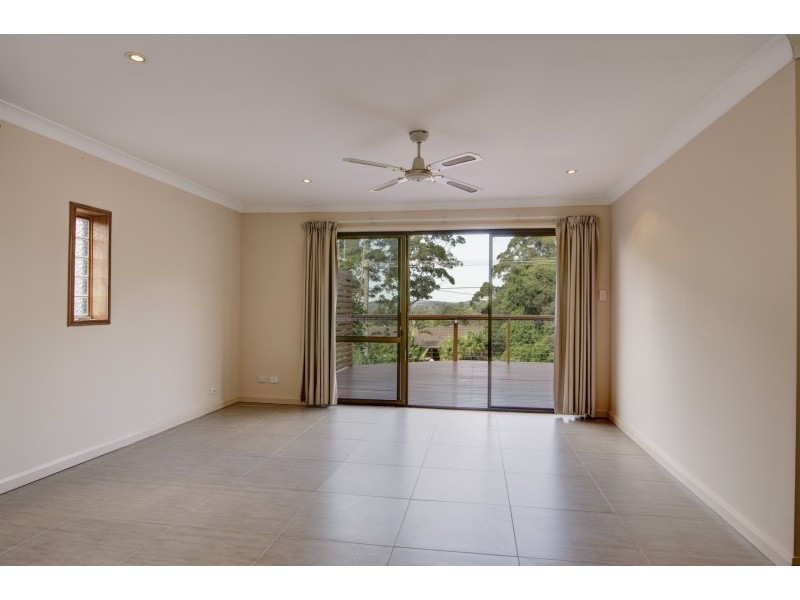 43 Shannon Parade, Berkeley Vale NSW 2261