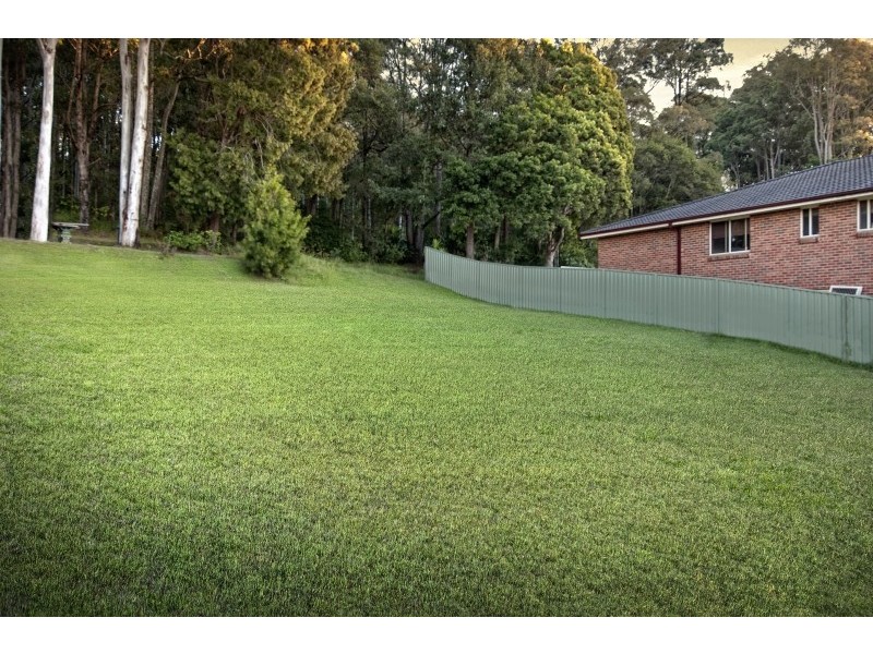 8 Keveer Close, Berkeley Vale NSW 2261