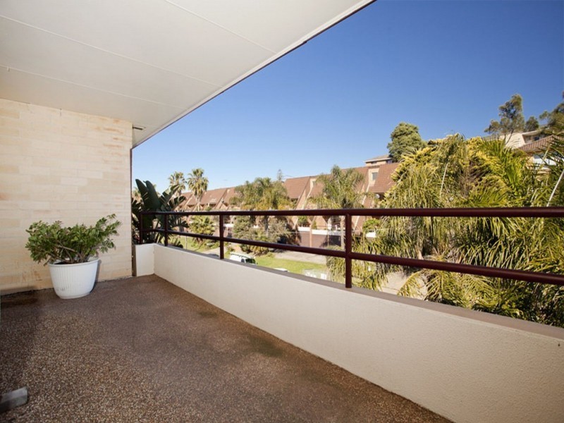 22/1 Terrol Cres, Mona Vale NSW 2103