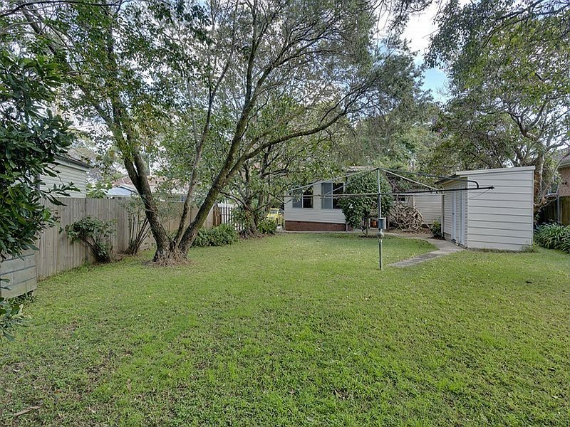 76 Prince Charles Rd, Frenchs Forest NSW 2086