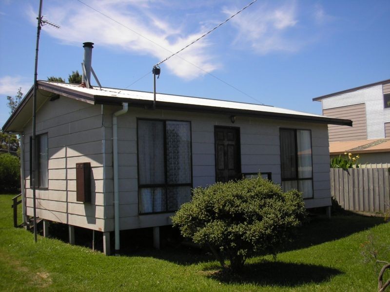 86 SurfBeach Road, Cape Paterson VIC 3995
