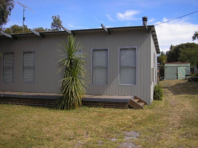 42 Spray Street, Cape Paterson VIC 3995