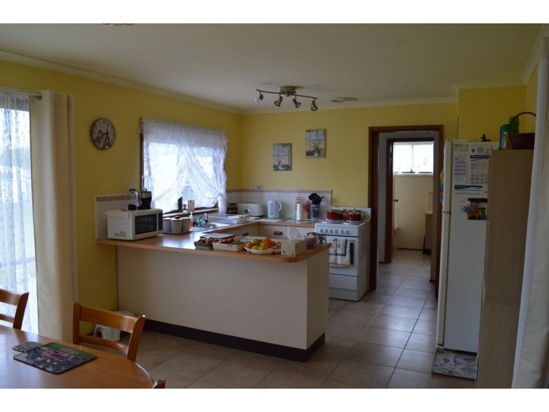 18 Henry Street West, Wonthaggi VIC 3995