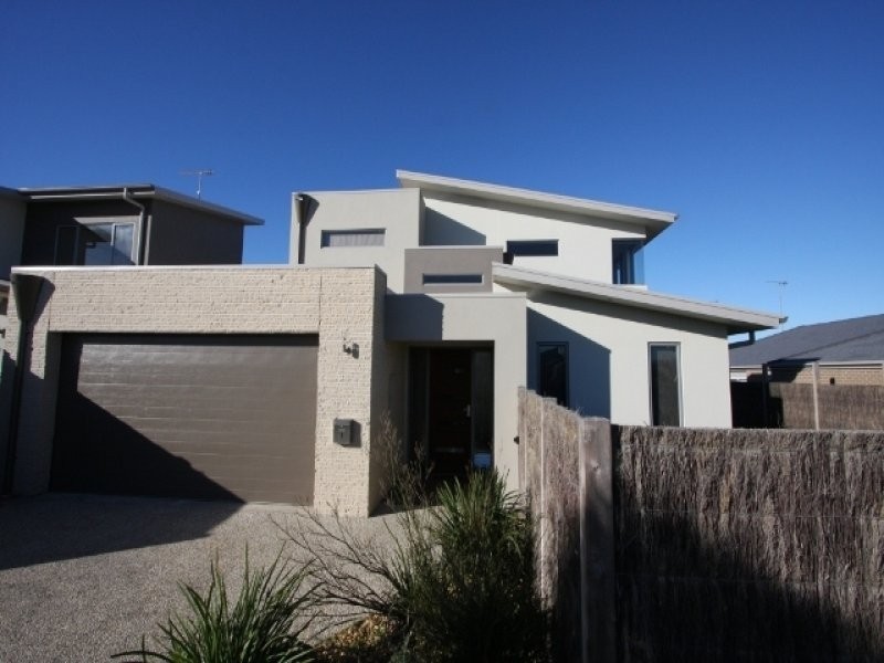 1 Blue Water Circle, Cape Paterson VIC 3995