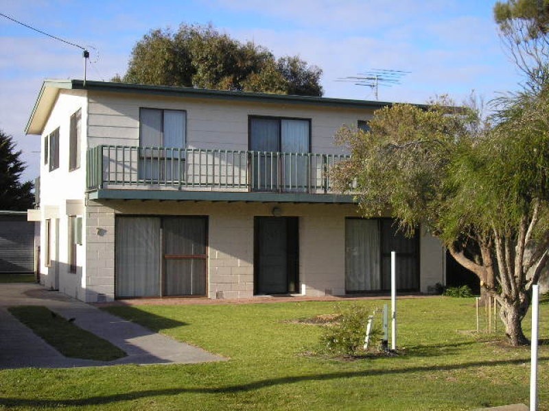 7 Foam Street, Cape Paterson VIC 3995