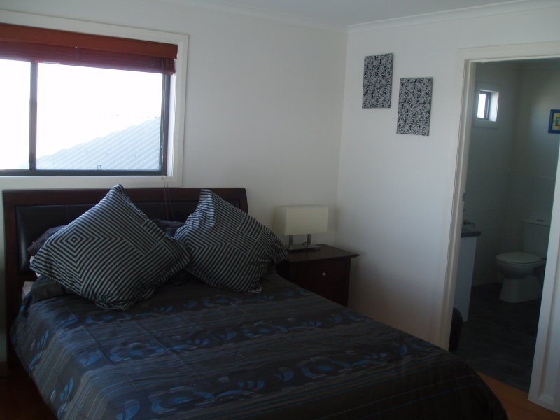 33 Oxford Way, Wonthaggi VIC 3995