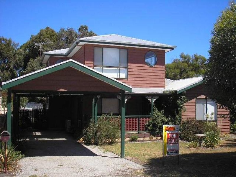 13 SPEAR ST, Cape Paterson VIC 3995