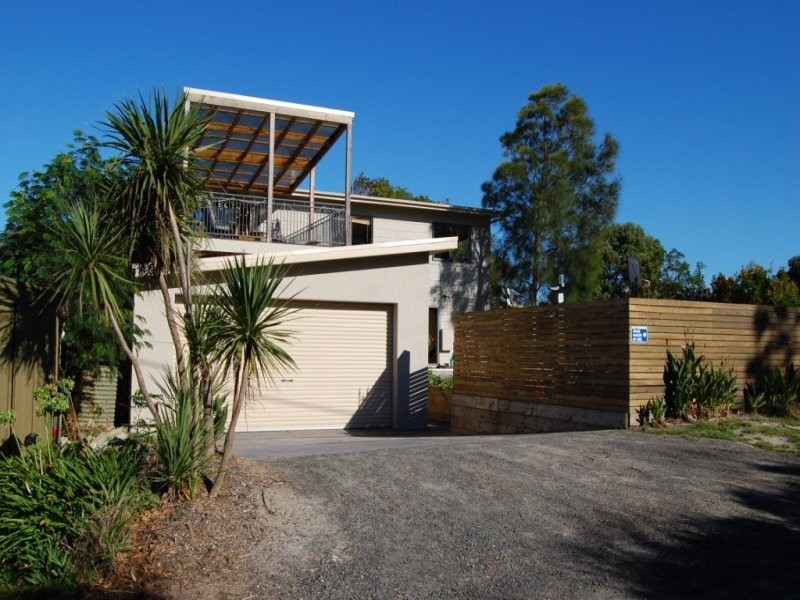 1 MOONAH ST, Cape Paterson VIC 3995
