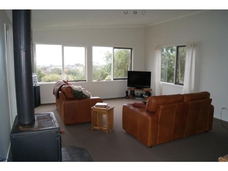 1 MOONAH ST, Cape Paterson VIC 3995