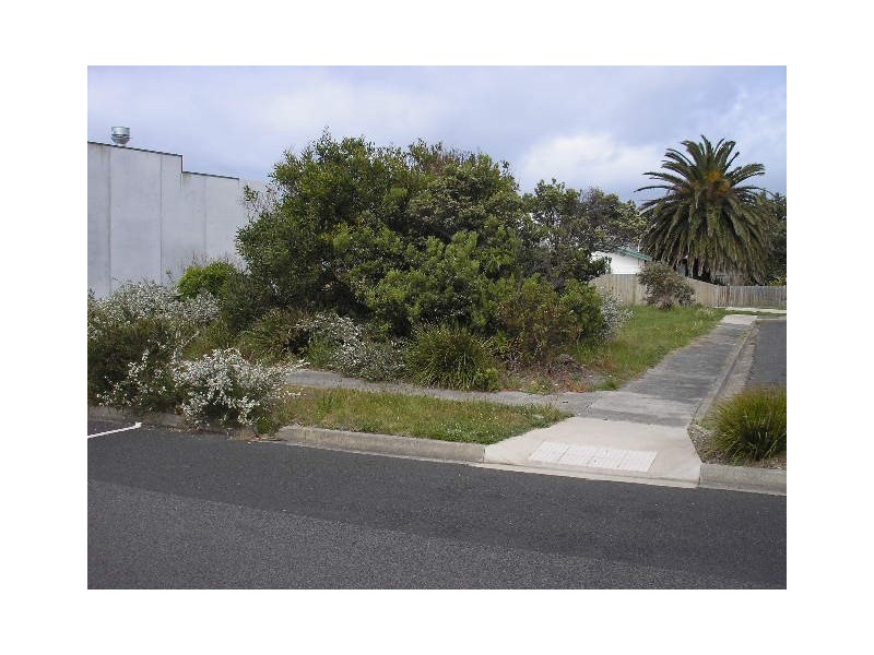 19 Market Place, Cape Paterson VIC 3995