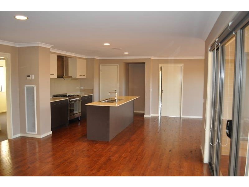 33 BLUE WATER CIRCLE, Cape Paterson VIC 3995