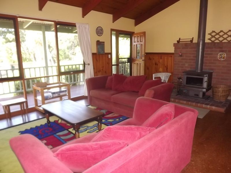 19 Park Parade, Cape Paterson VIC 3995