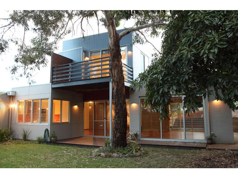 28 ANGLERS RD, Cape Paterson VIC 3995