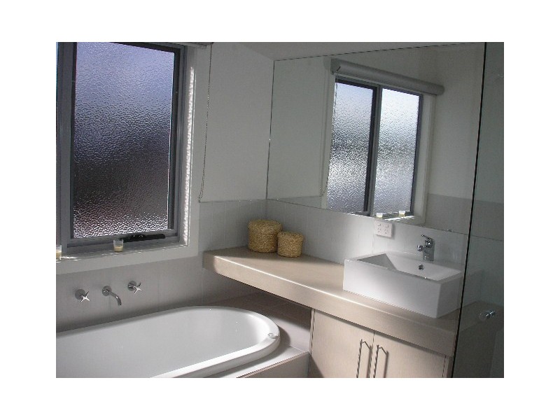 1/19 BLUE WATER CIRCLE, Cape Paterson VIC 3995