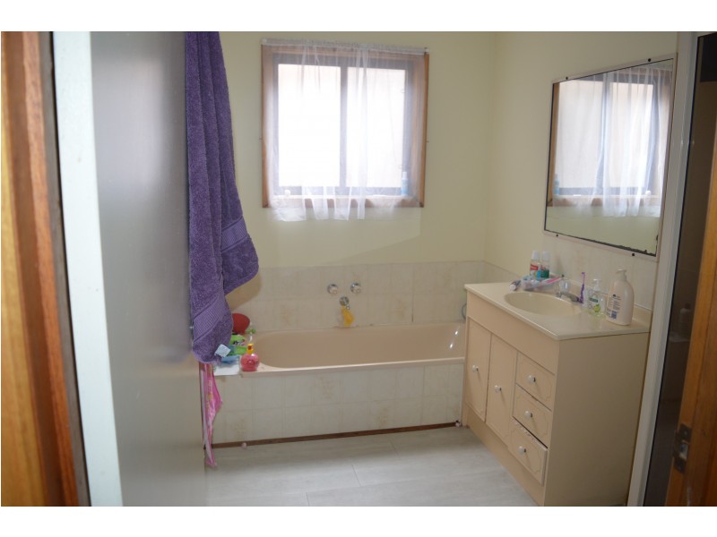 146 White Road, Wonthaggi VIC 3995
