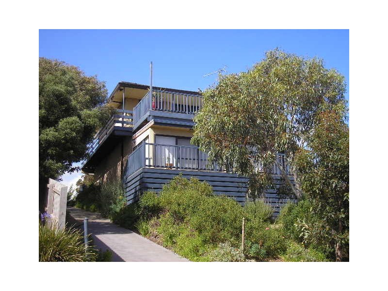 8 SCENIC RD, Cape Paterson VIC 3995