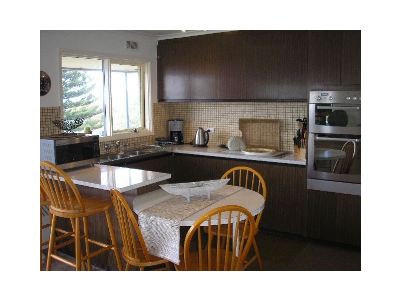 8 SCENIC RD, Cape Paterson VIC 3995