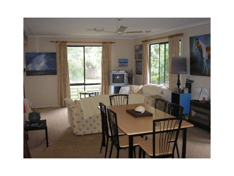 3 SWAN ST, Cape Paterson VIC 3995