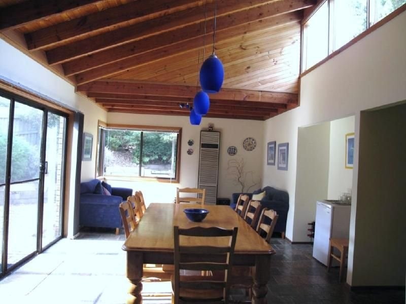 4 MOONAH ST, Cape Paterson VIC 3995
