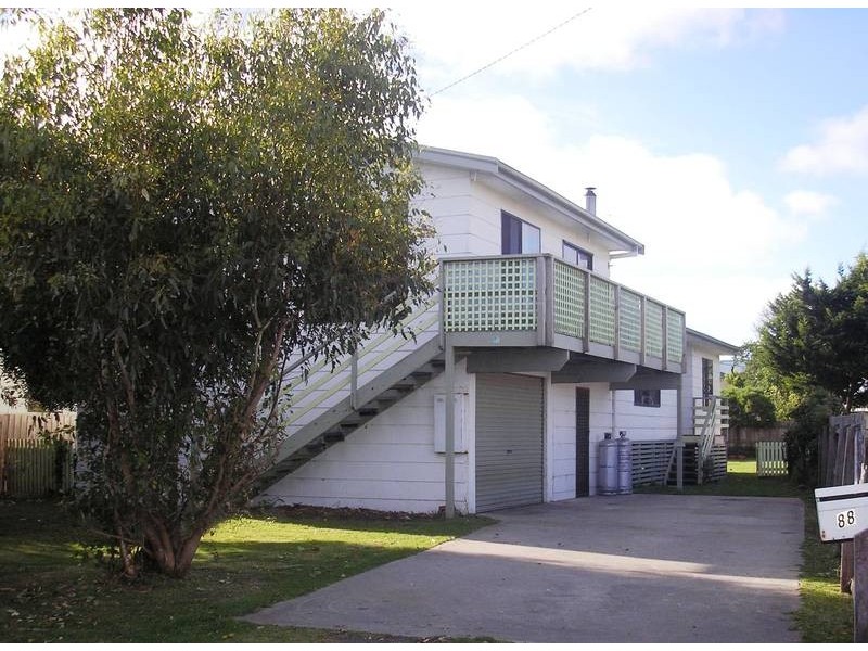 88 SURFBEACH RD, Cape Paterson VIC 3995