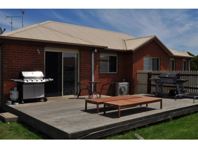 15 BRUDENHALL TERRACE, Wonthaggi VIC 3995