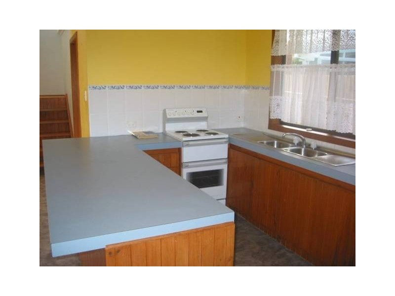 4 ANGLERS RD, Cape Paterson VIC 3995