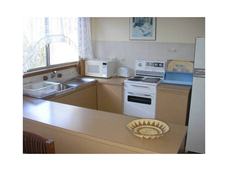 3 REEL ST, Cape Paterson VIC 3995