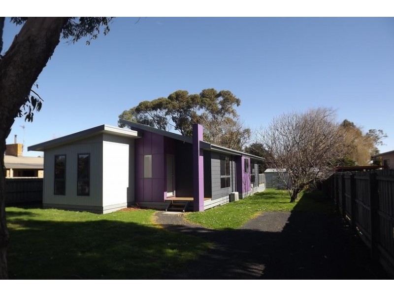 15 NELSON STREET, Wonthaggi VIC 3995