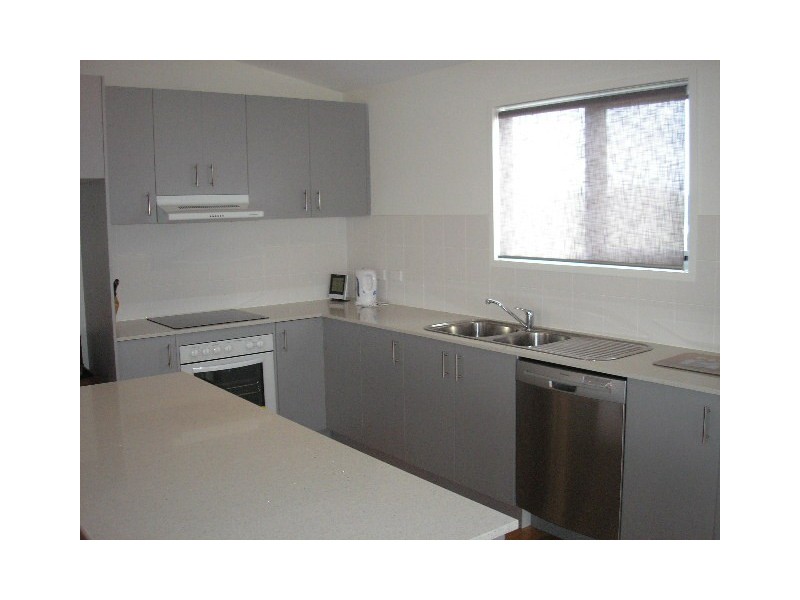 2/5 MARINE ST, Cape Paterson VIC 3995