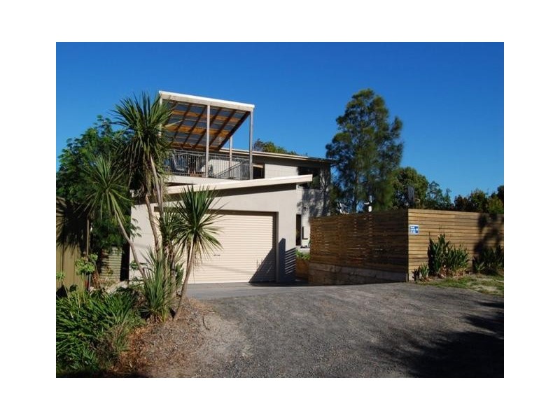 1 MOONAH ST, Cape Paterson VIC 3995