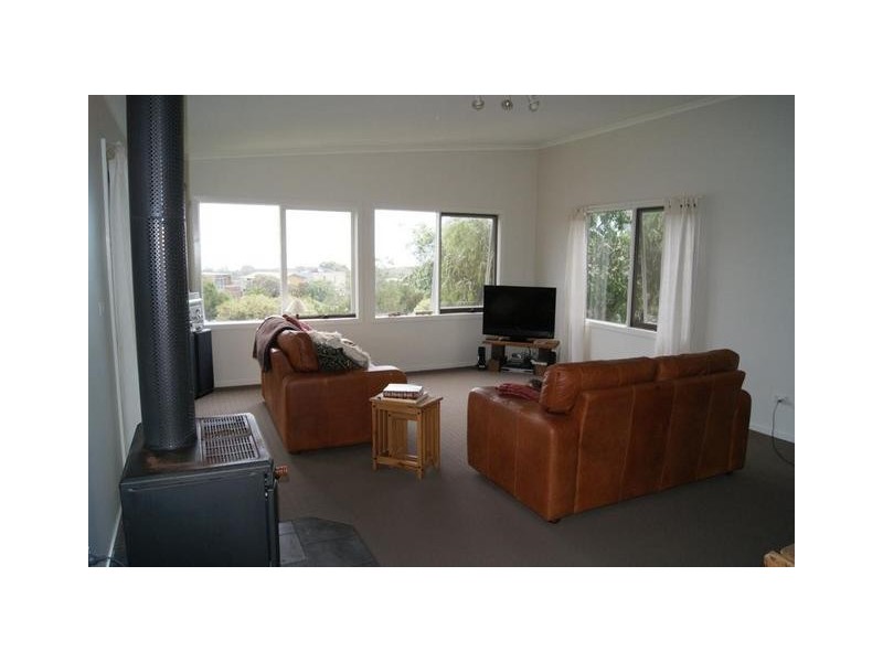 1 MOONAH ST, Cape Paterson VIC 3995