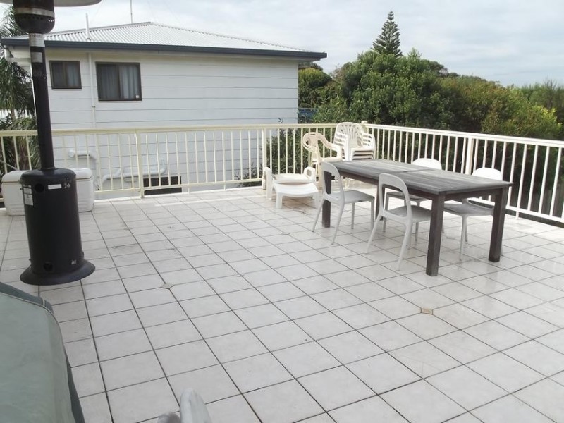 33 NARDOO ST, Cape Paterson VIC 3995