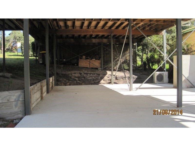 4 TAROOH ST, Cape Paterson VIC 3995