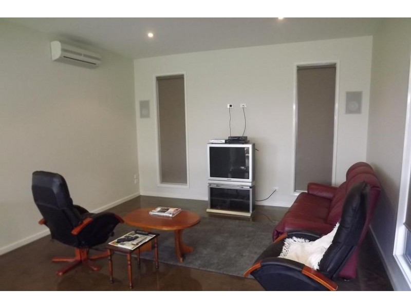 1 BLUE WATER CIRCLE, Cape Paterson VIC 3995